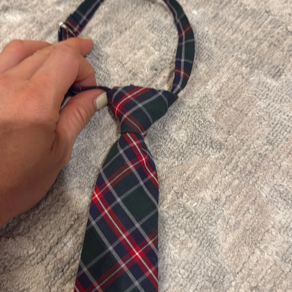 Plaid Tie in Red and Green for your little kid❤️